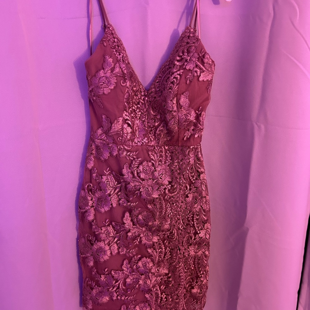 Elegant Pink Lace Dress